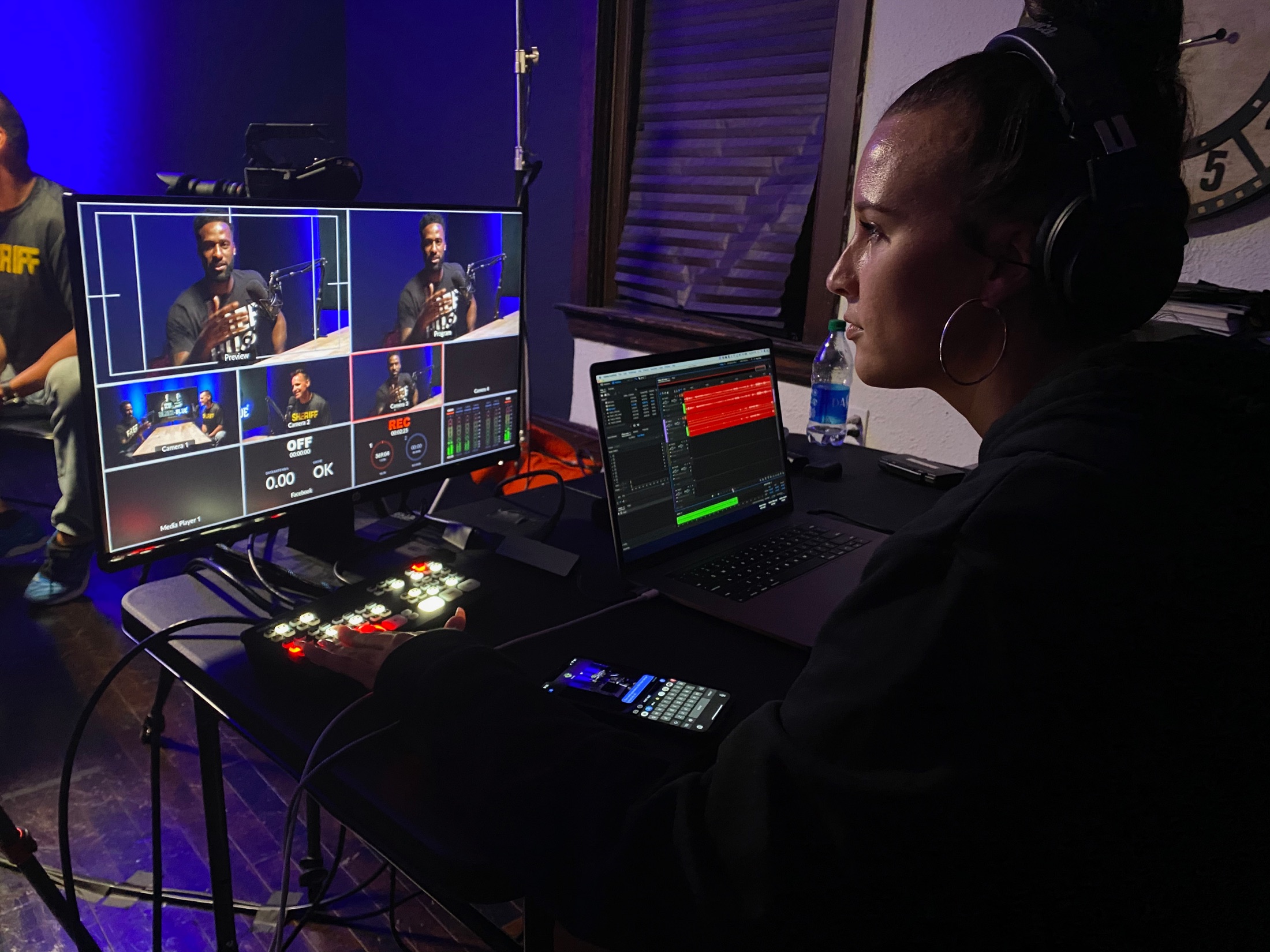 A Neu Luma operator managing a live distributed production workflow
